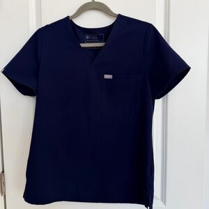 Figs Navy Scrub Top Small